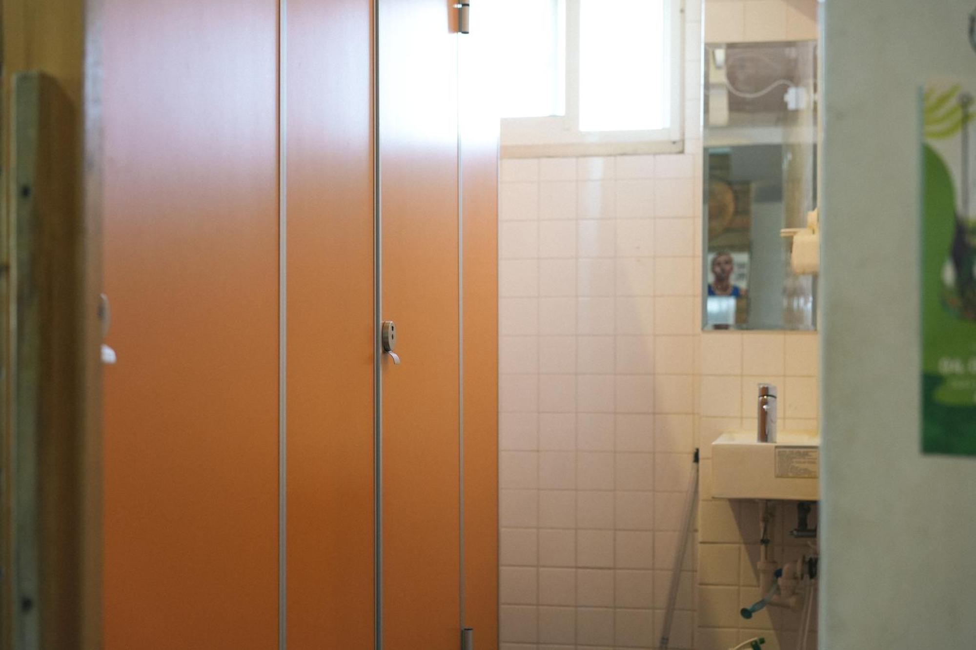 Loft18 Hostel 台南 エクステリア 写真