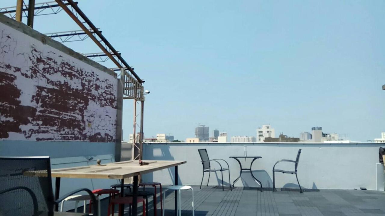 Loft18 Hostel 台南 エクステリア 写真
